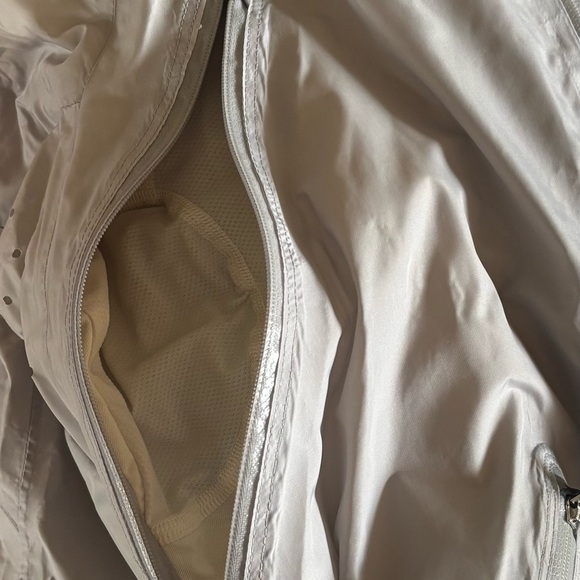 Lululemon Make it Rain Gray Women's Jacket Size 4 - Picture 10 of 10